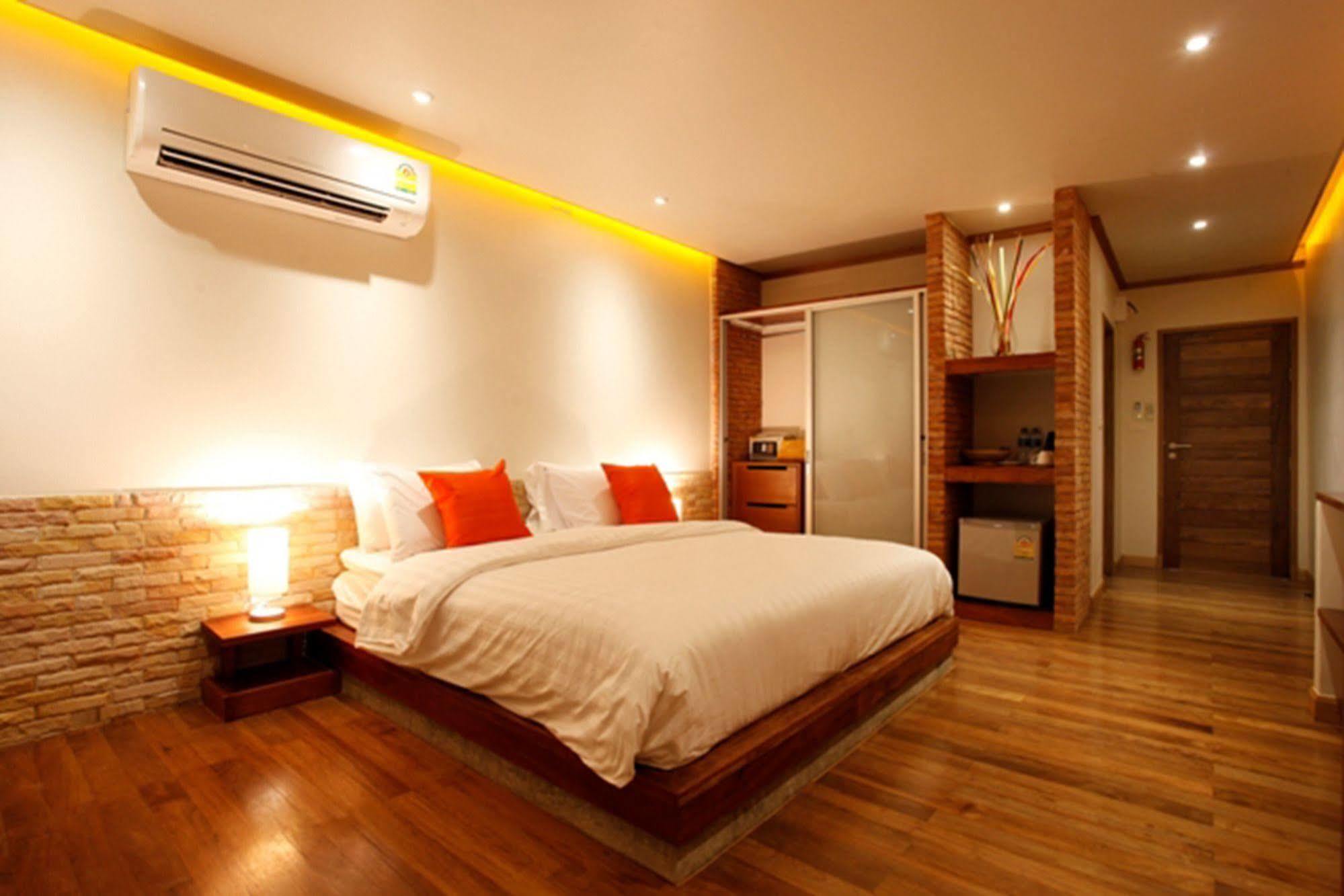 Casa Jip Guesthouse Patong Eksteriør bilde